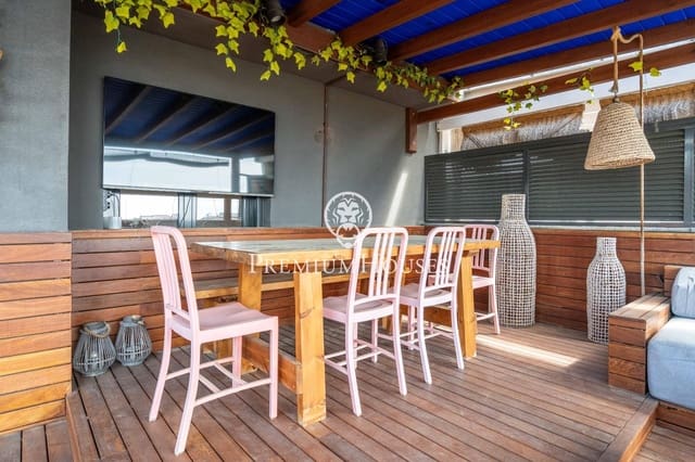 4 soverom Penthouse til salgs i Sitges med svømmebasseng - € 1 198 000 (Ref: 9816048)