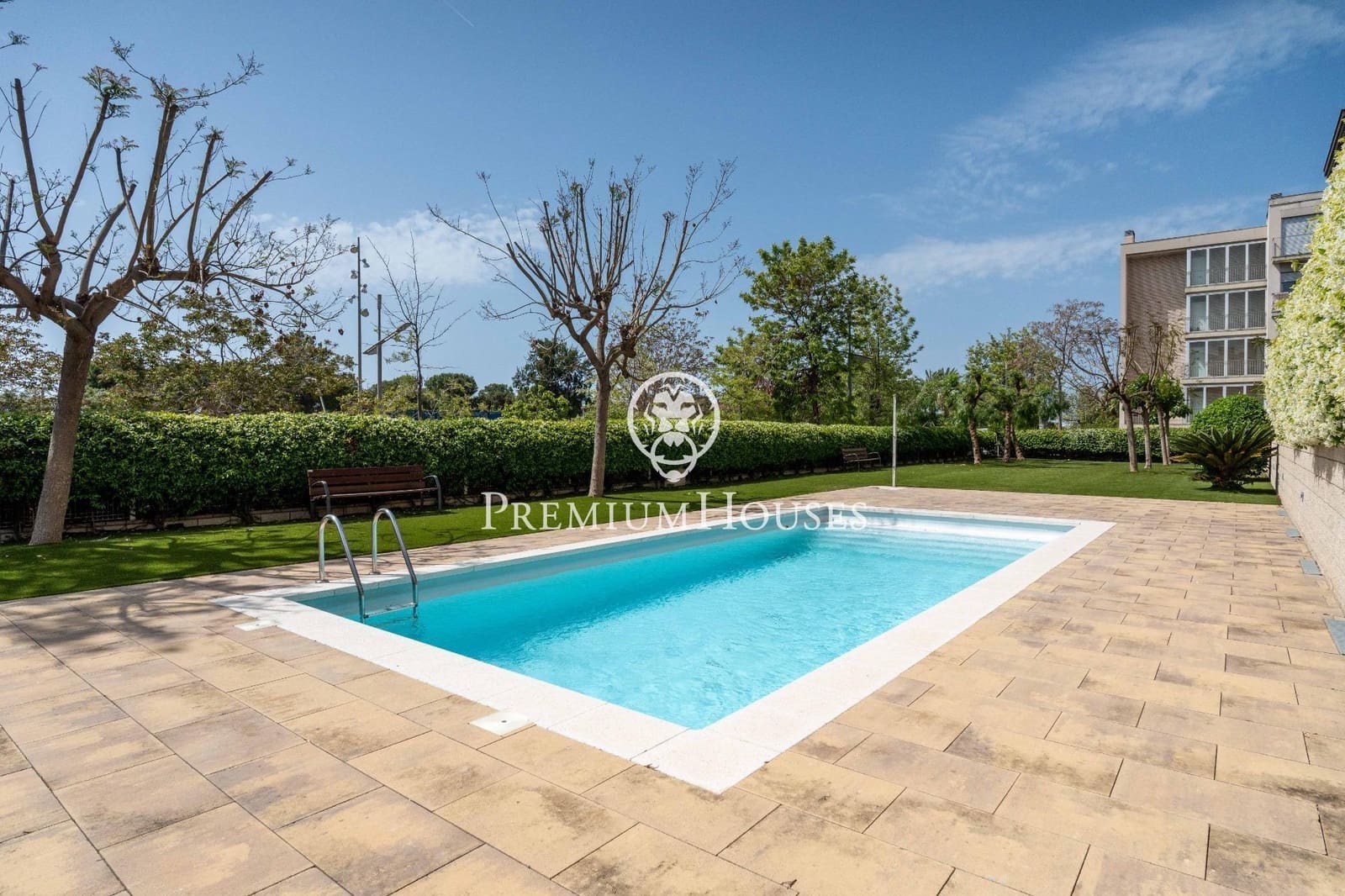 4 soverom Penthouse til salgs i Sitges med svømmebasseng - € 1 198 000 (Ref: 9816048)