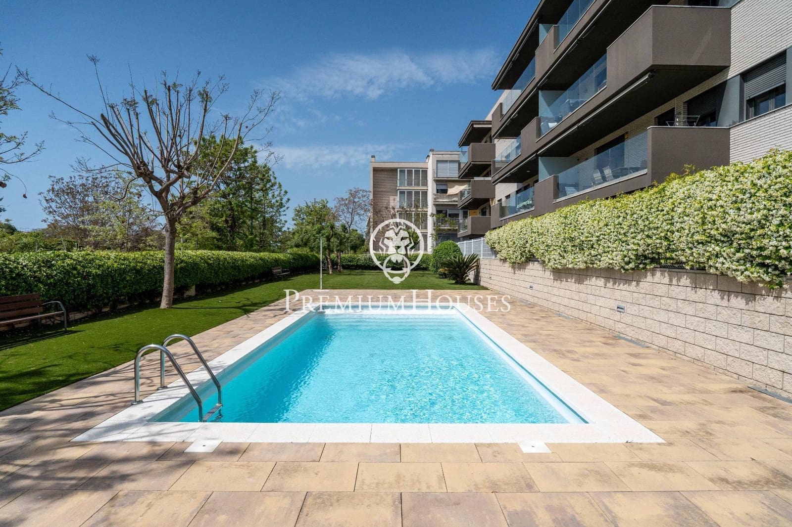 4 soverom Penthouse til salgs i Sitges med svømmebasseng - € 1 198 000 (Ref: 9816048)