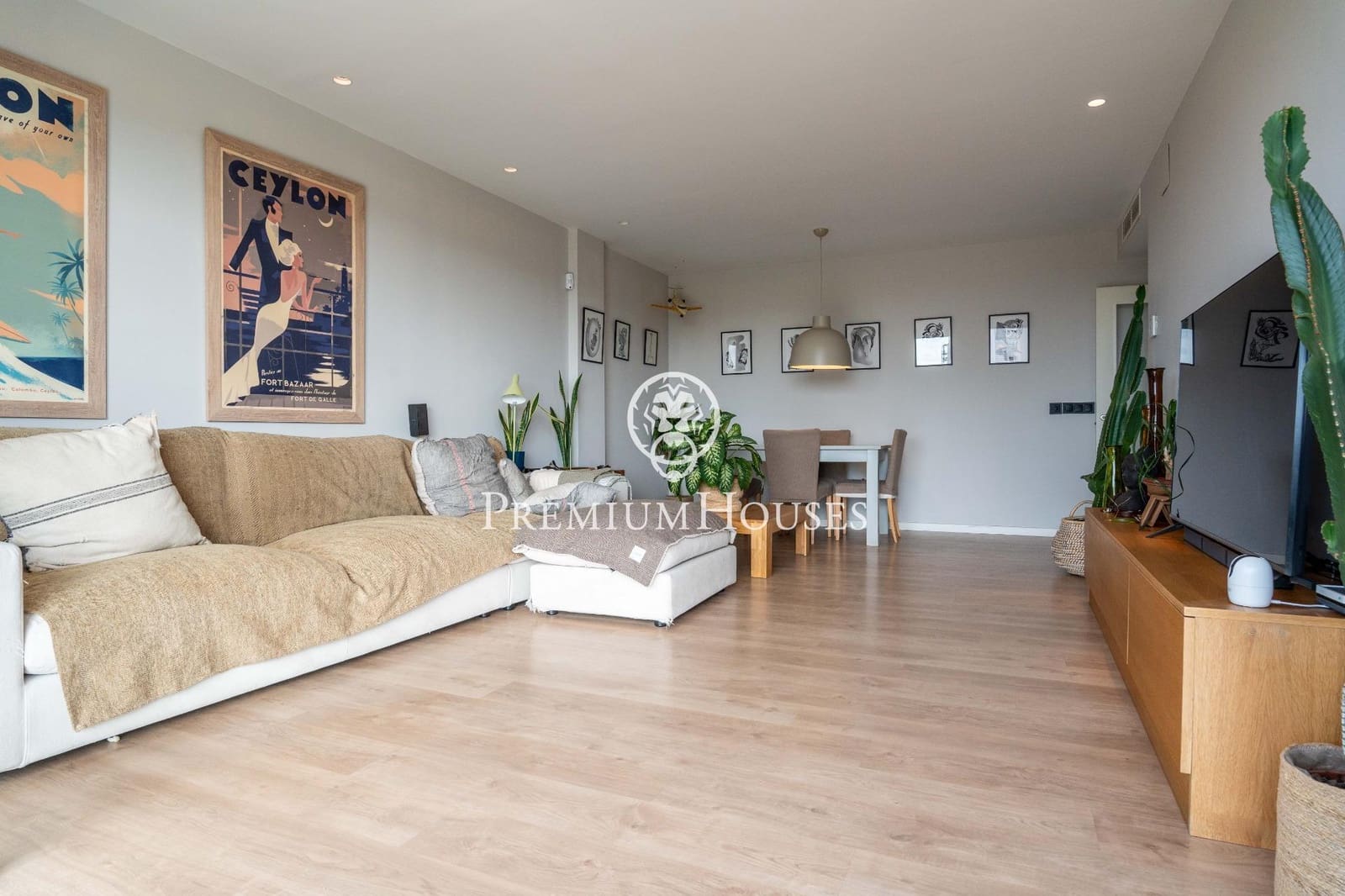 4 bedroom Penthouse for sale in Sitges with pool - € 1,198,000 (Ref: 9816048)