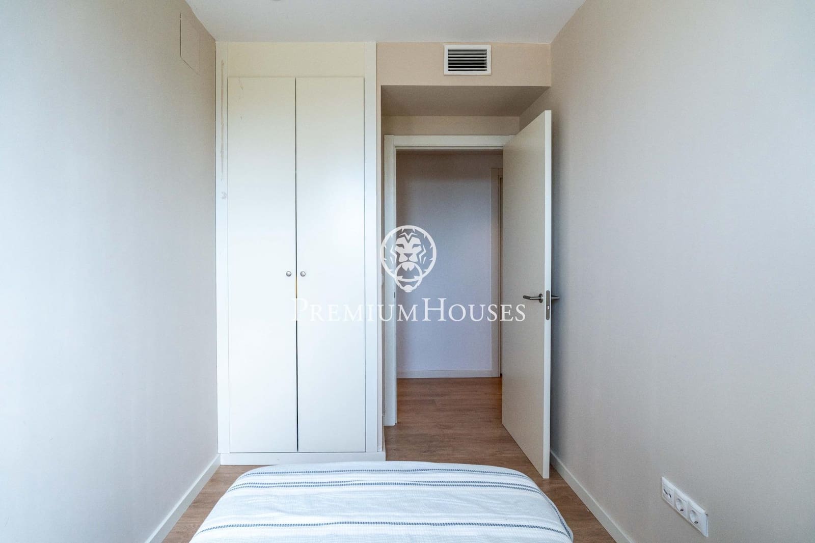 4 bedroom Penthouse for sale in Sitges with pool - € 1,198,000 (Ref: 9816048)