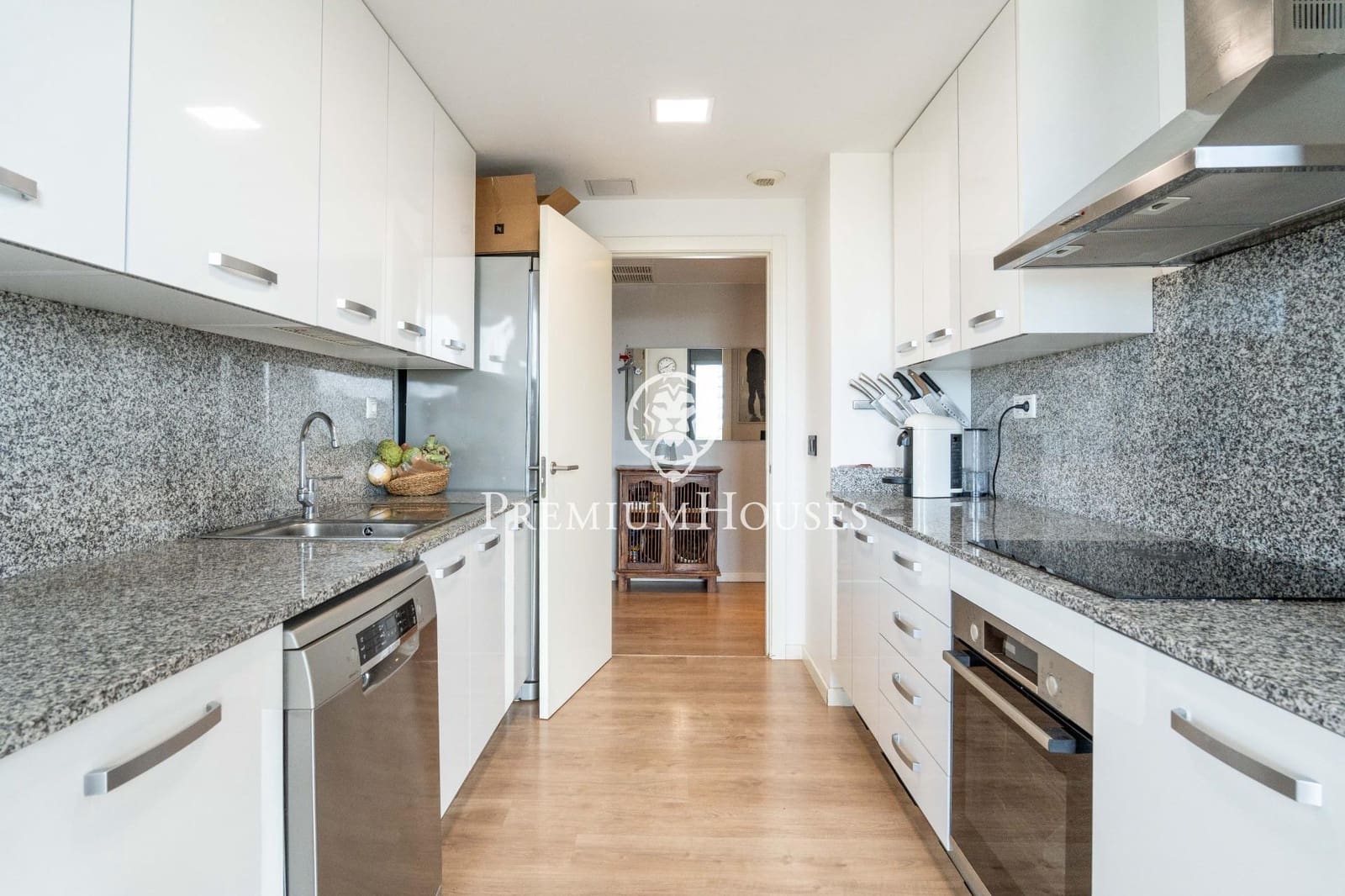 4 bedroom Penthouse for sale in Sitges with pool - € 1,198,000 (Ref: 9816048)