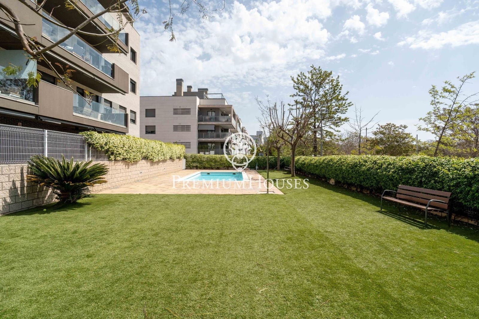 4 bedroom Penthouse for sale in Sitges with pool - € 1,198,000 (Ref: 9816048)