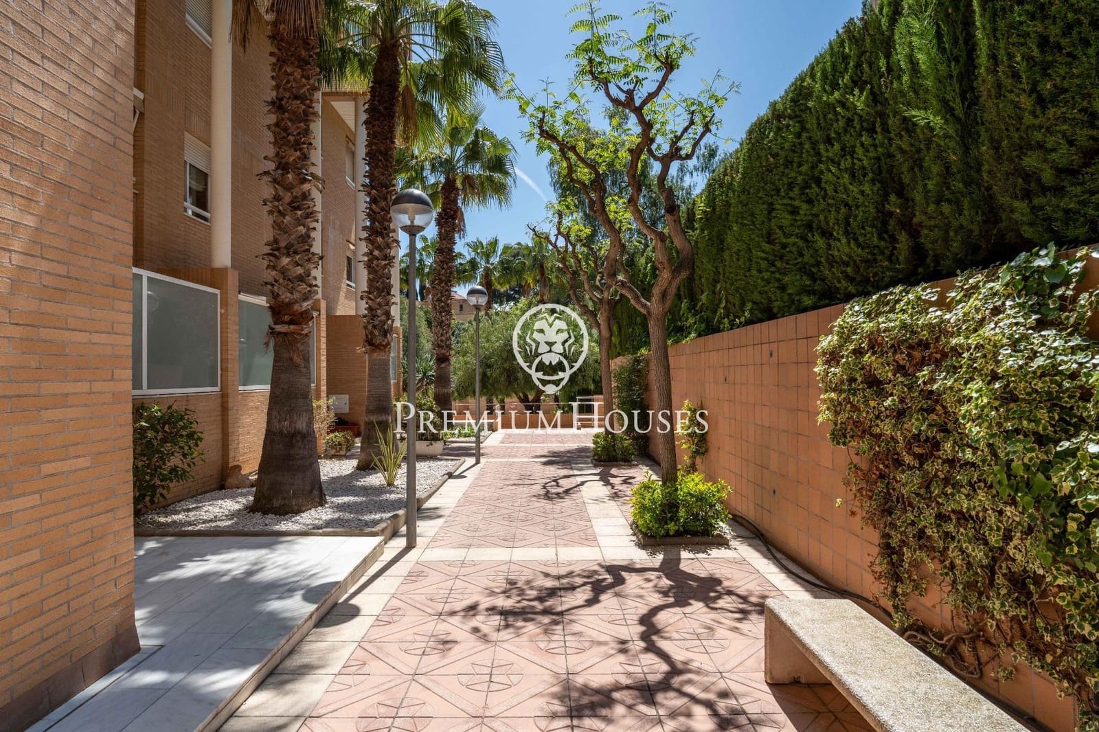 4 soveværelse Lejlighed til salg i Tarragona by med swimmingpool - € 580.000 (Ref: 9825057)