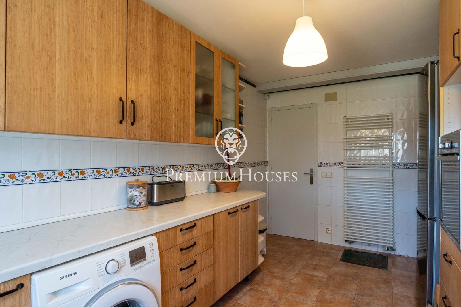 5 Zimmer Villa zu verkaufen in L'Ametlla de Mar mit Pool Garage - 995.000 € (Ref: 9825058)