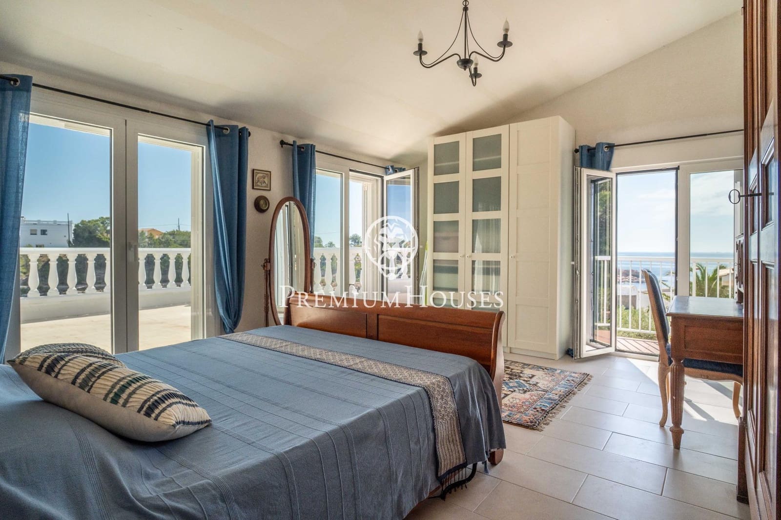 5 Zimmer Villa zu verkaufen in L'Ametlla de Mar mit Pool Garage - 995.000 € (Ref: 9825058)
