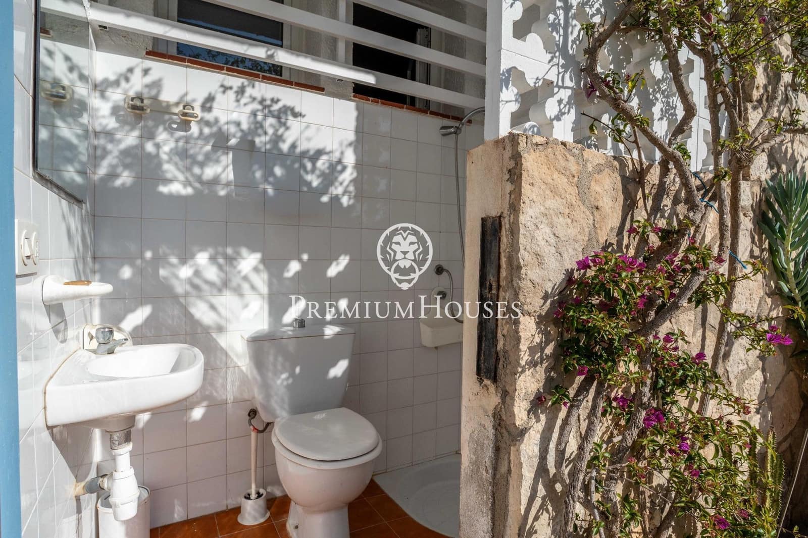 5 Zimmer Villa zu verkaufen in L'Ametlla de Mar mit Pool Garage - 995.000 € (Ref: 9825058)