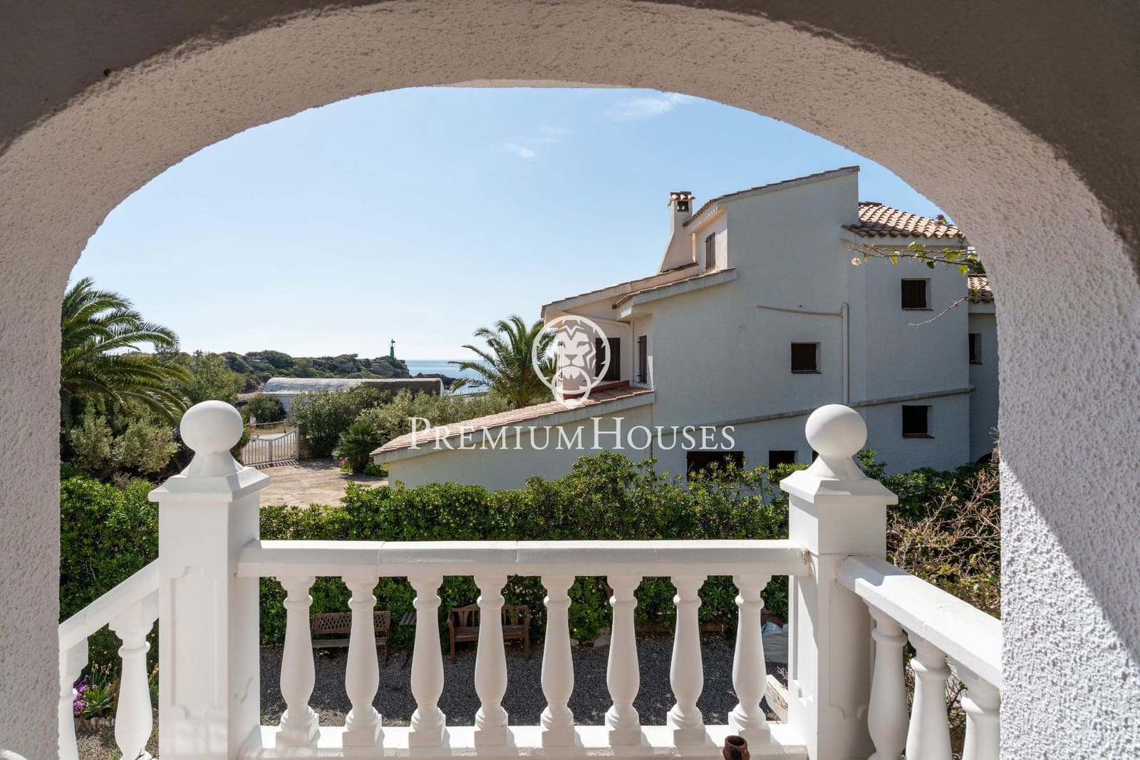 5 Zimmer Villa zu verkaufen in L'Ametlla de Mar mit Pool Garage - 995.000 € (Ref: 9825058)