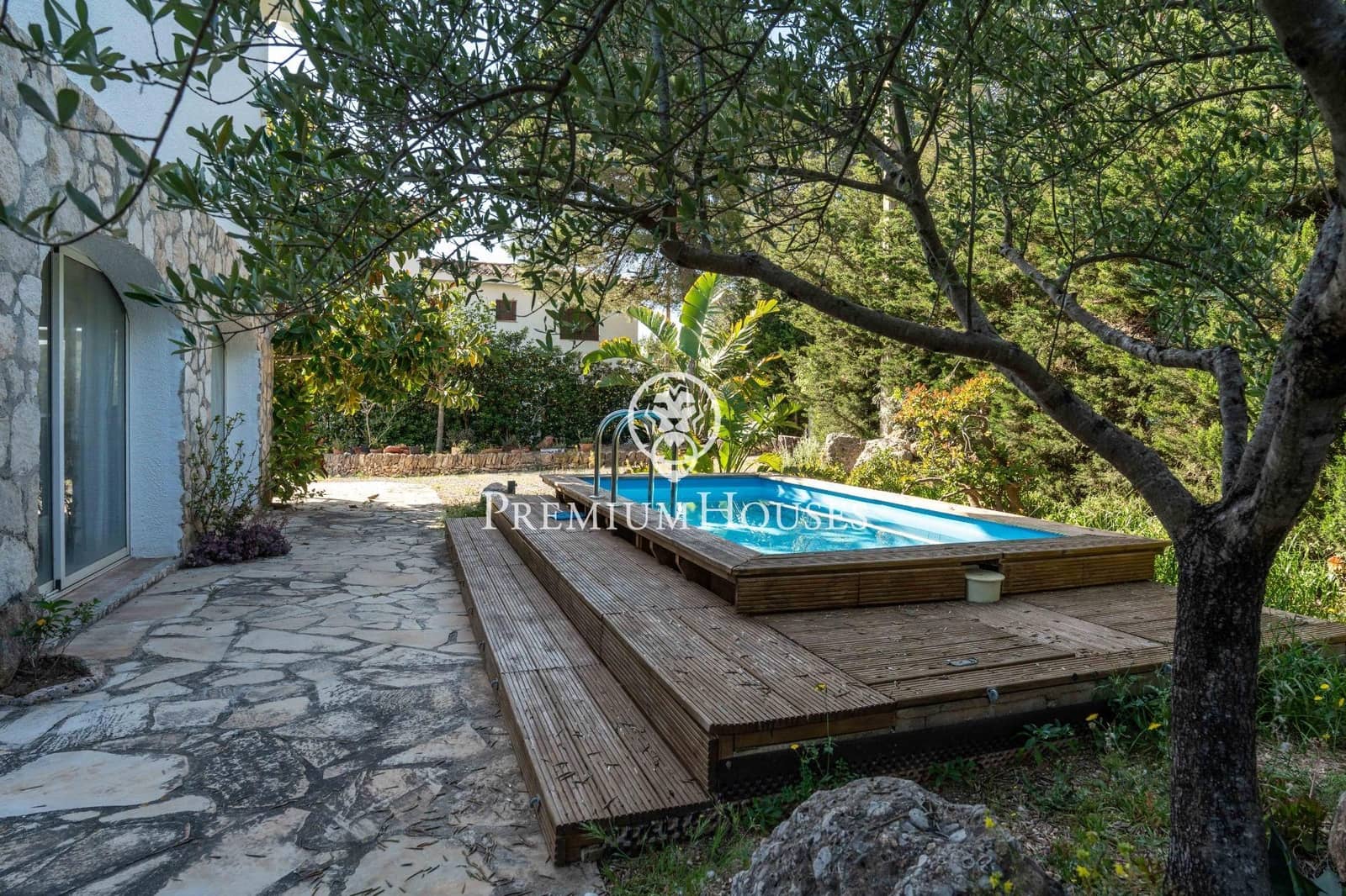 5 Zimmer Villa zu verkaufen in L'Ametlla de Mar mit Pool Garage - 995.000 € (Ref: 9825058)