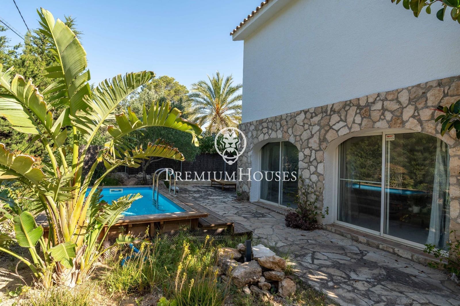 5 Zimmer Villa zu verkaufen in L'Ametlla de Mar mit Pool Garage - 995.000 € (Ref: 9825058)