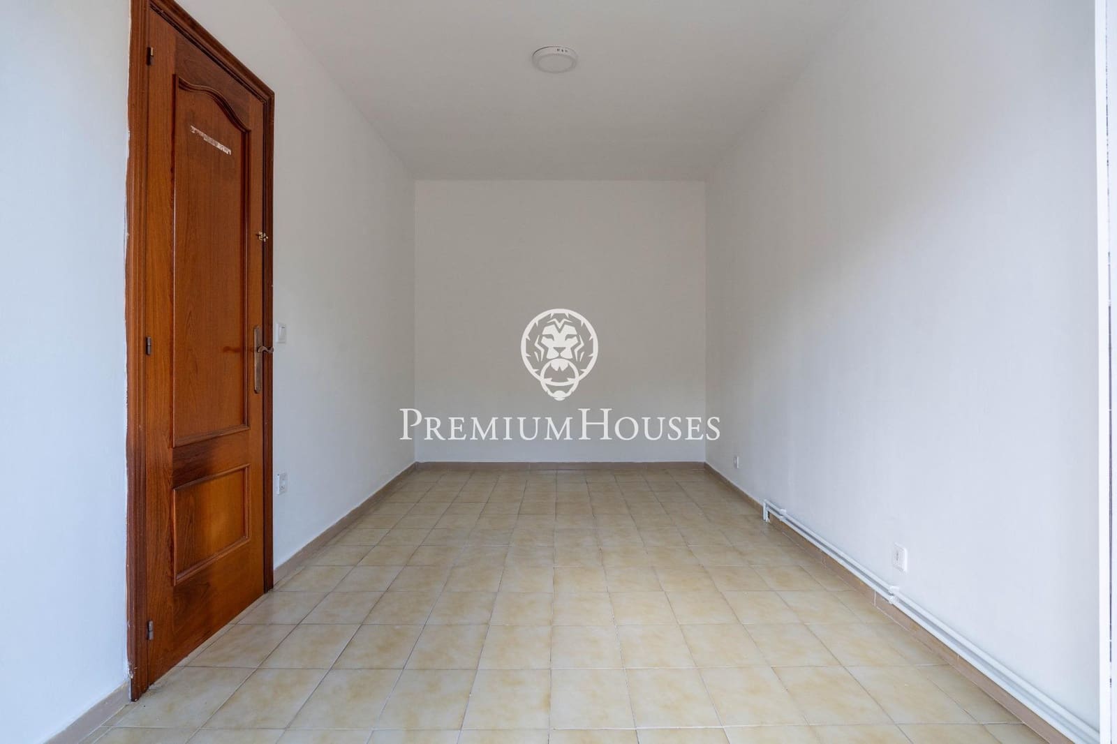 4 bedroom Terraced Villa for sale in Tarragona city with garage - € 365,000 (Ref: 9839533)