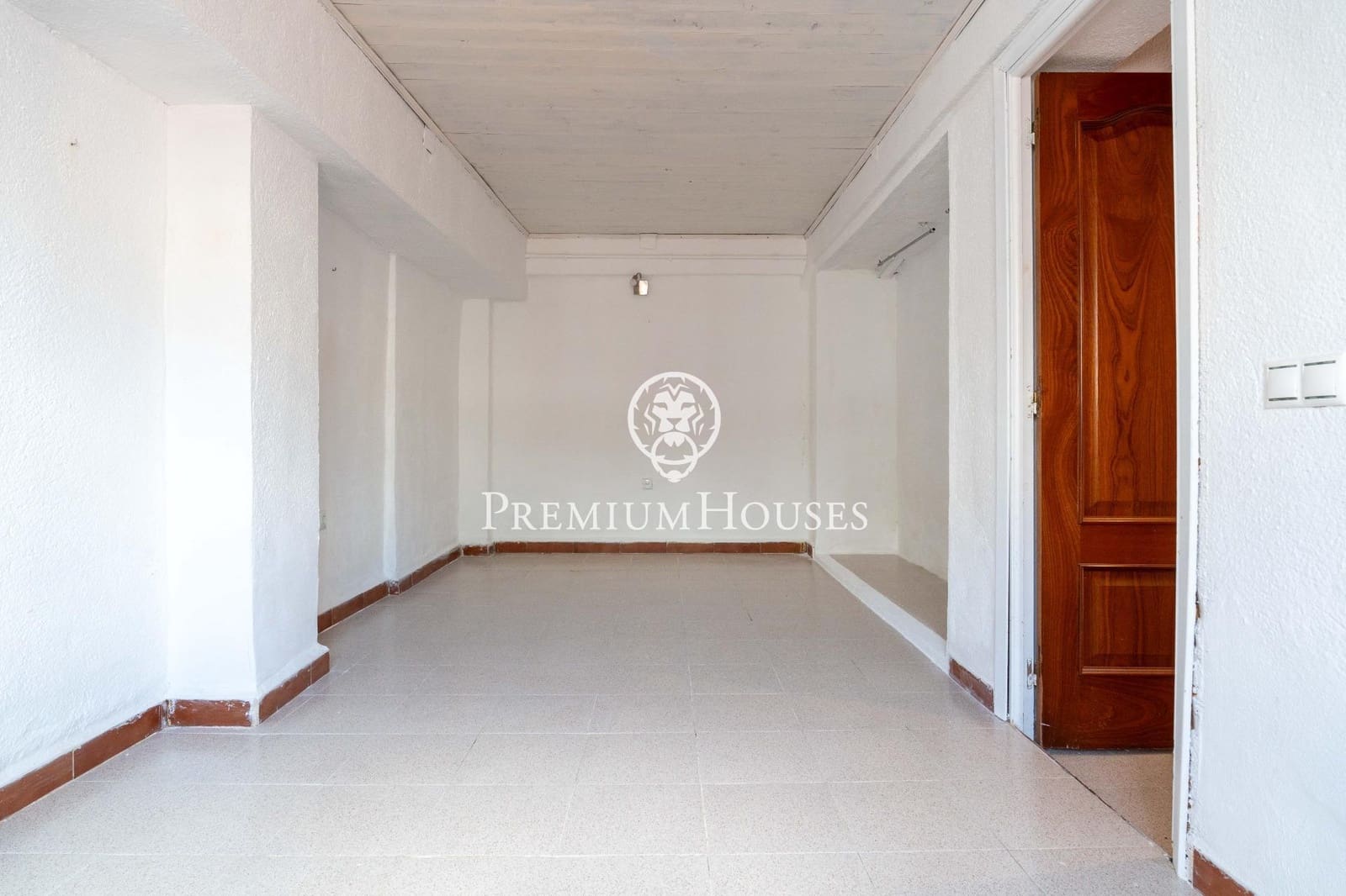 4 bedroom Terraced Villa for sale in Tarragona city with garage - € 365,000 (Ref: 9839533)