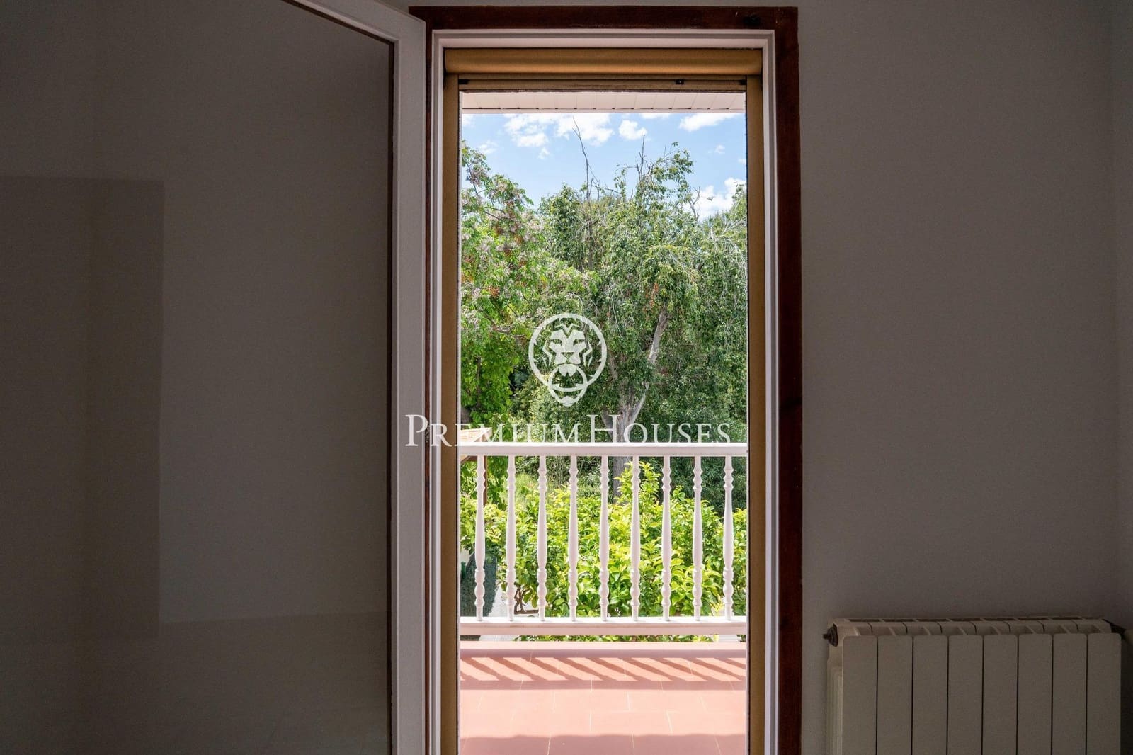 4 bedroom Terraced Villa for sale in Tarragona city with garage - € 365,000 (Ref: 9839533)