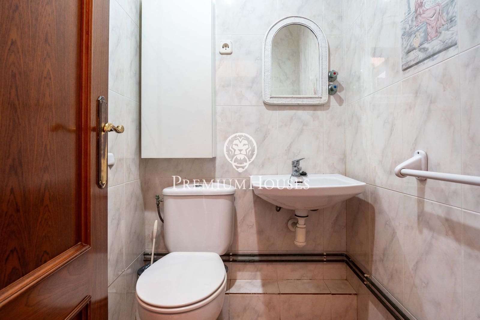 4 bedroom Terraced Villa for sale in Tarragona city with garage - € 365,000 (Ref: 9839533)