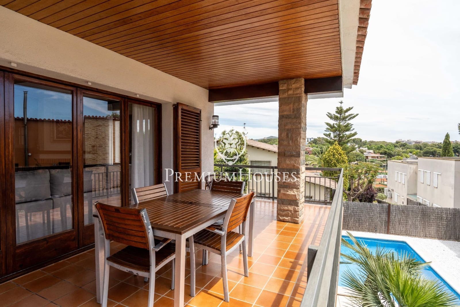 4 bedroom Villa for sale in Vilanova i la Geltru with pool garage - € 858,000 (Ref: 9839536)