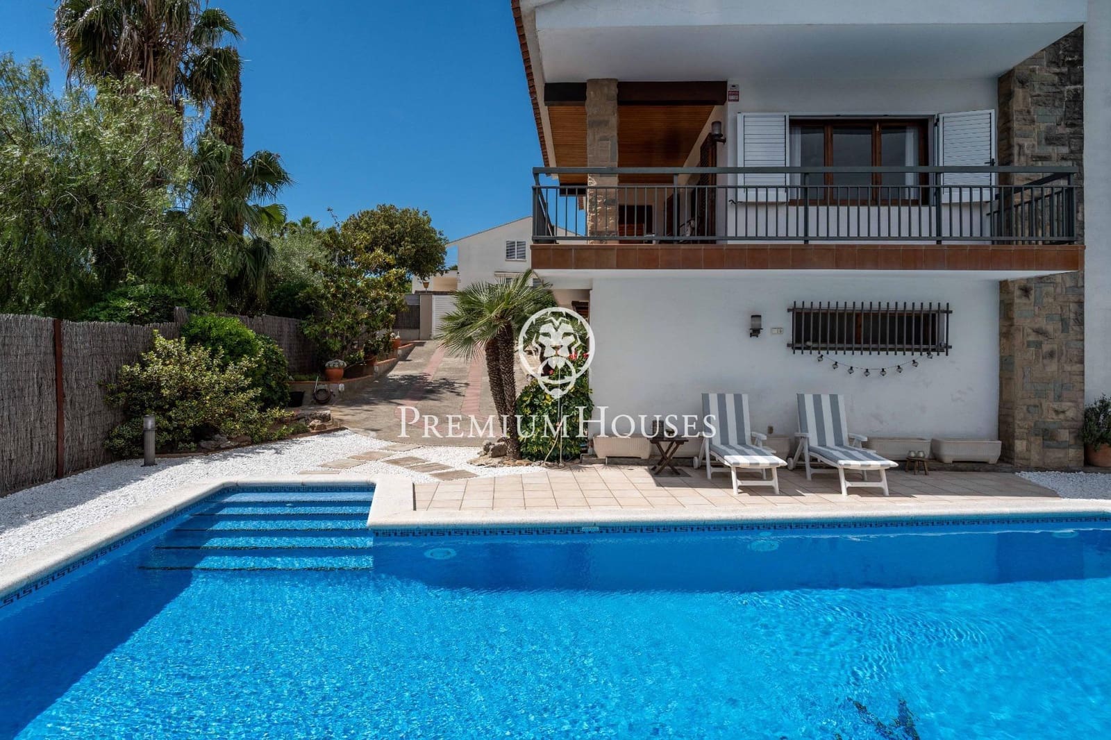4 bedroom Villa for sale in Vilanova i la Geltru with pool garage - € 858,000 (Ref: 9839536)