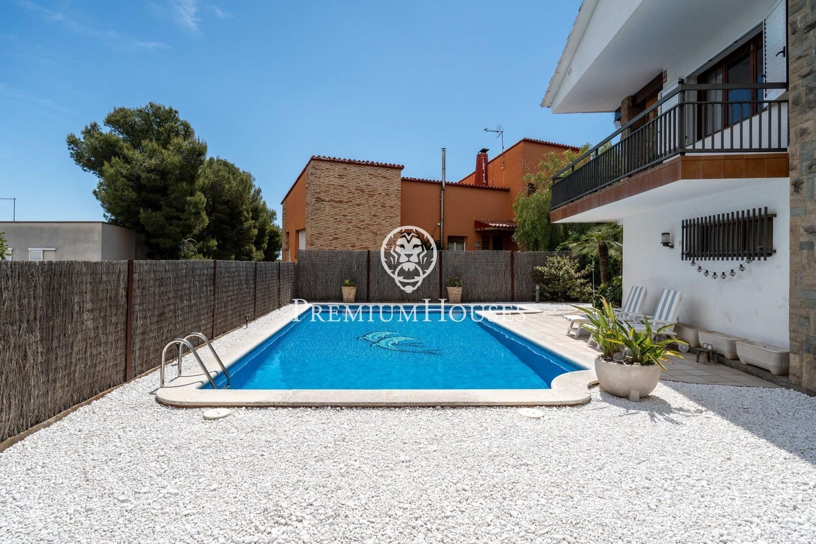 4 bedroom Villa for sale in Vilanova i la Geltru with pool garage - € 858,000 (Ref: 9839536)