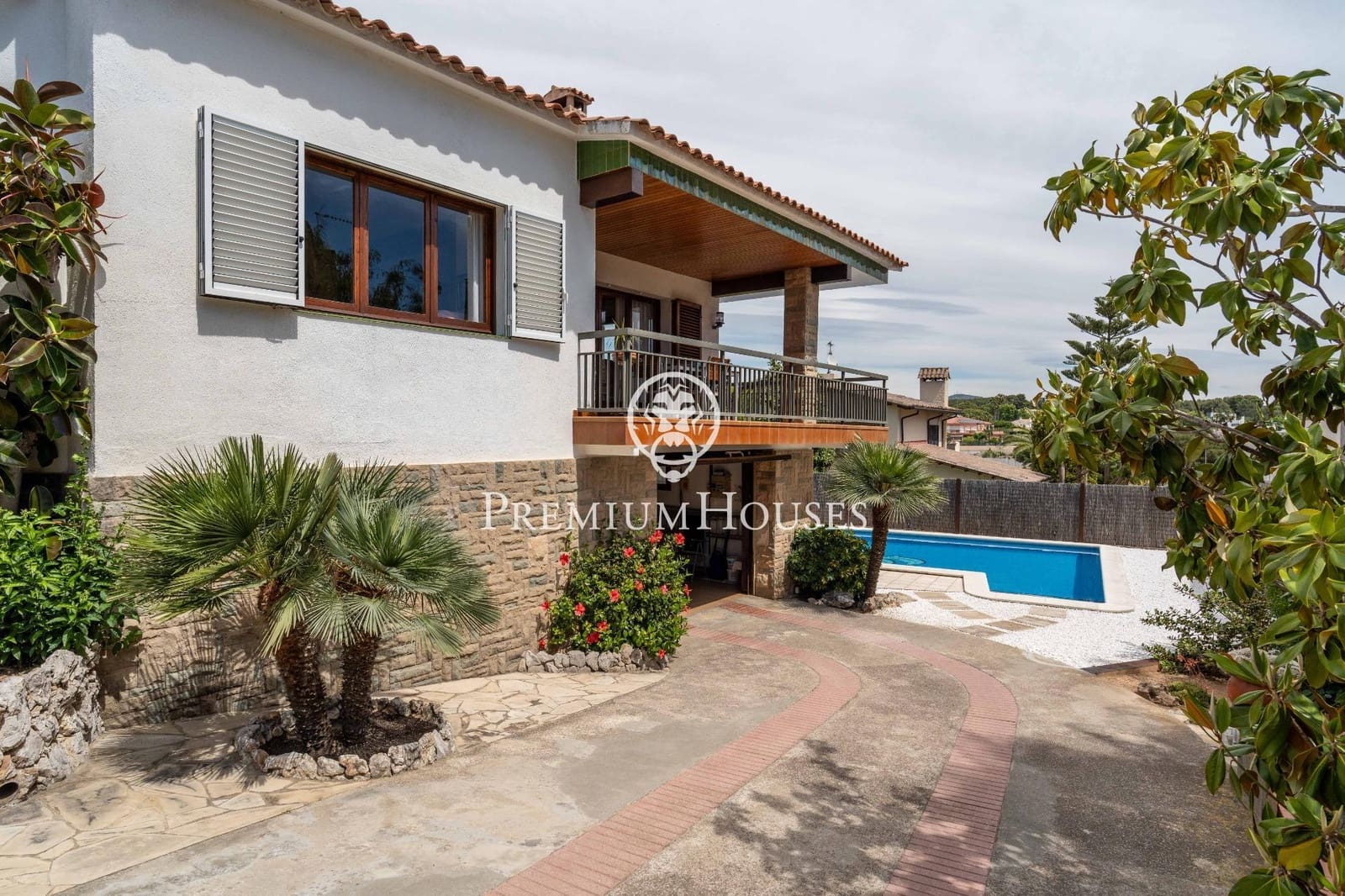 4 bedroom Villa for sale in Vilanova i la Geltru with pool garage - € 858,000 (Ref: 9839536)