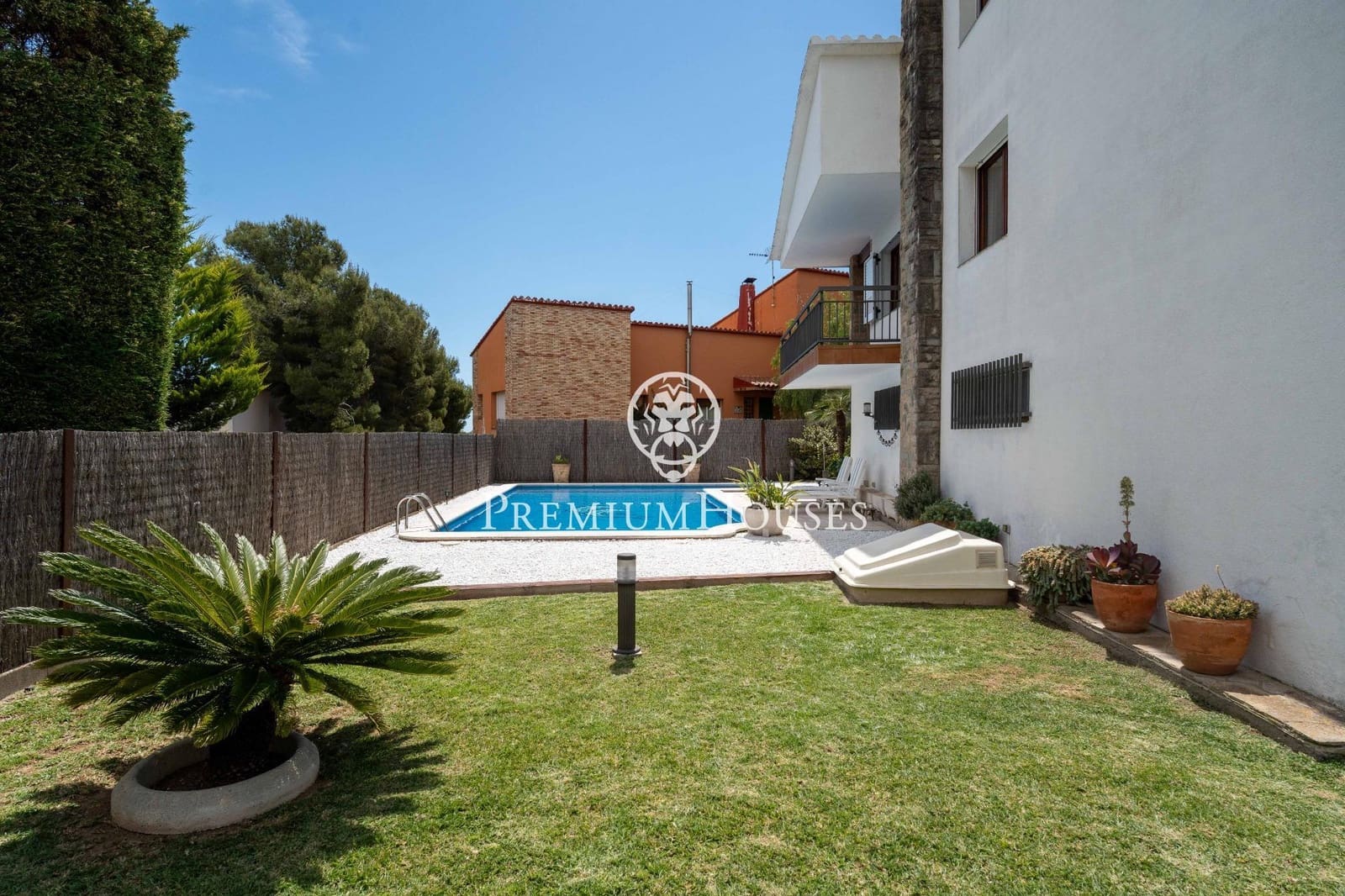 4 bedroom Villa for sale in Vilanova i la Geltru with pool garage - € 858,000 (Ref: 9839536)