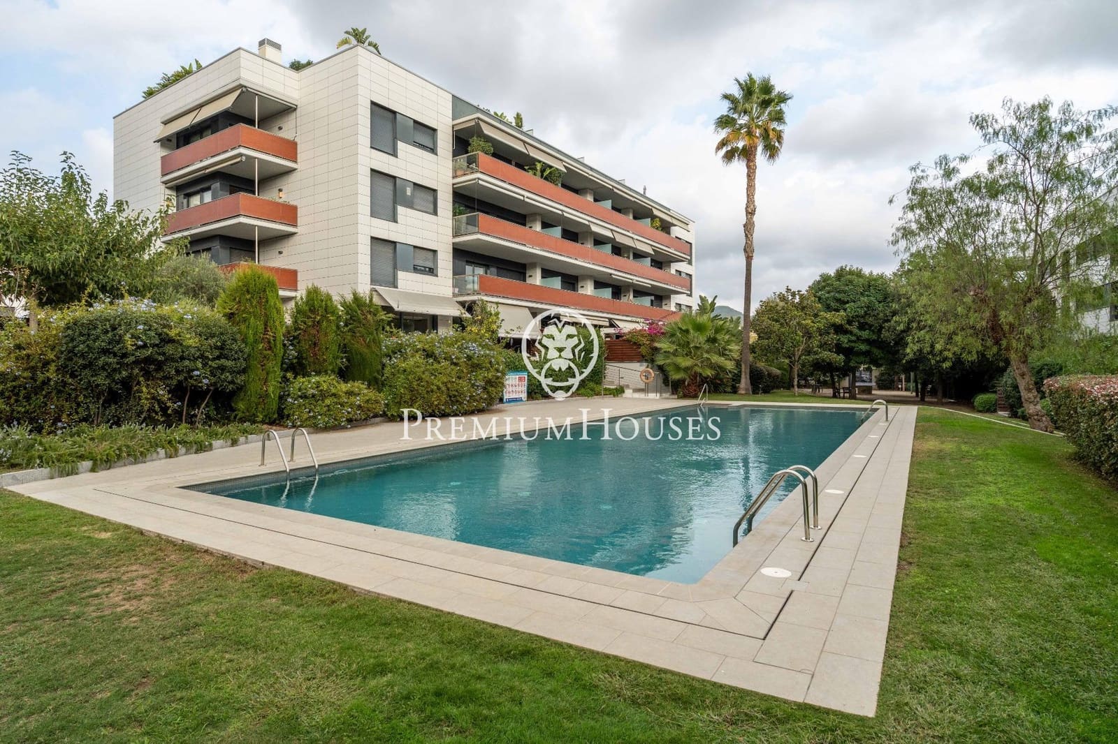 3 bedroom Flat for sale in Sitges with pool - € 750,000 (Ref: 9846651)