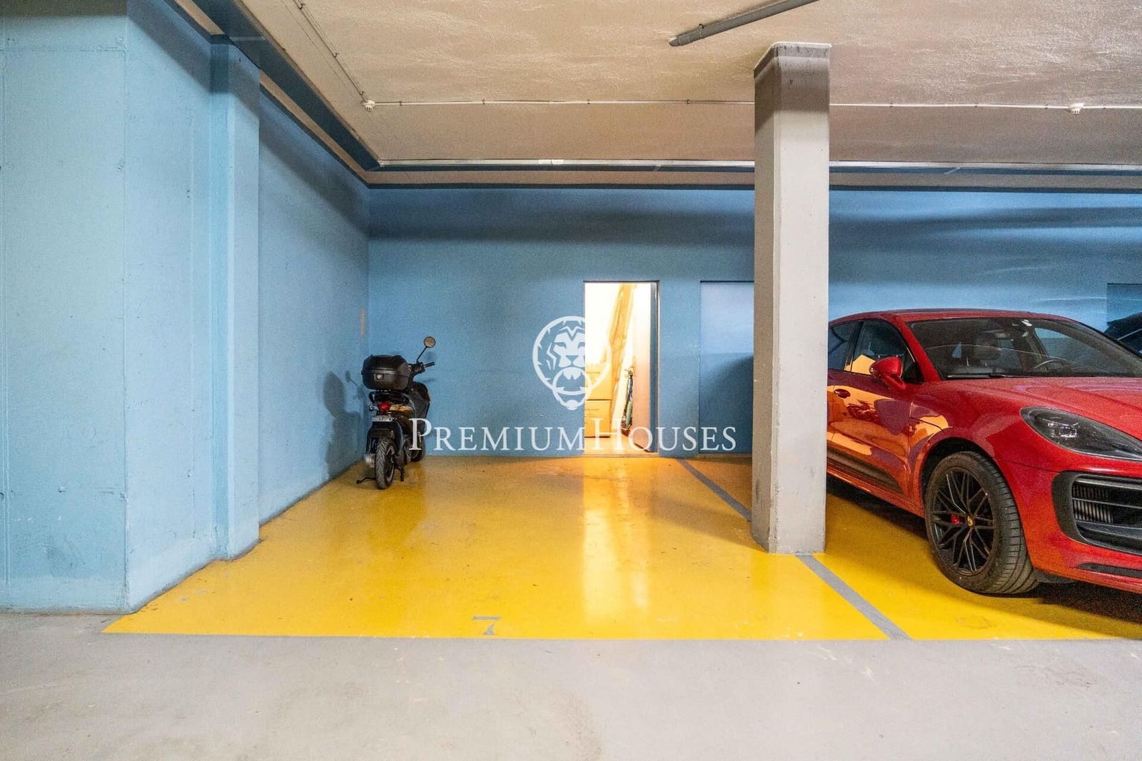 3 bedroom Flat for sale in Sitges with pool - € 750,000 (Ref: 9846651)