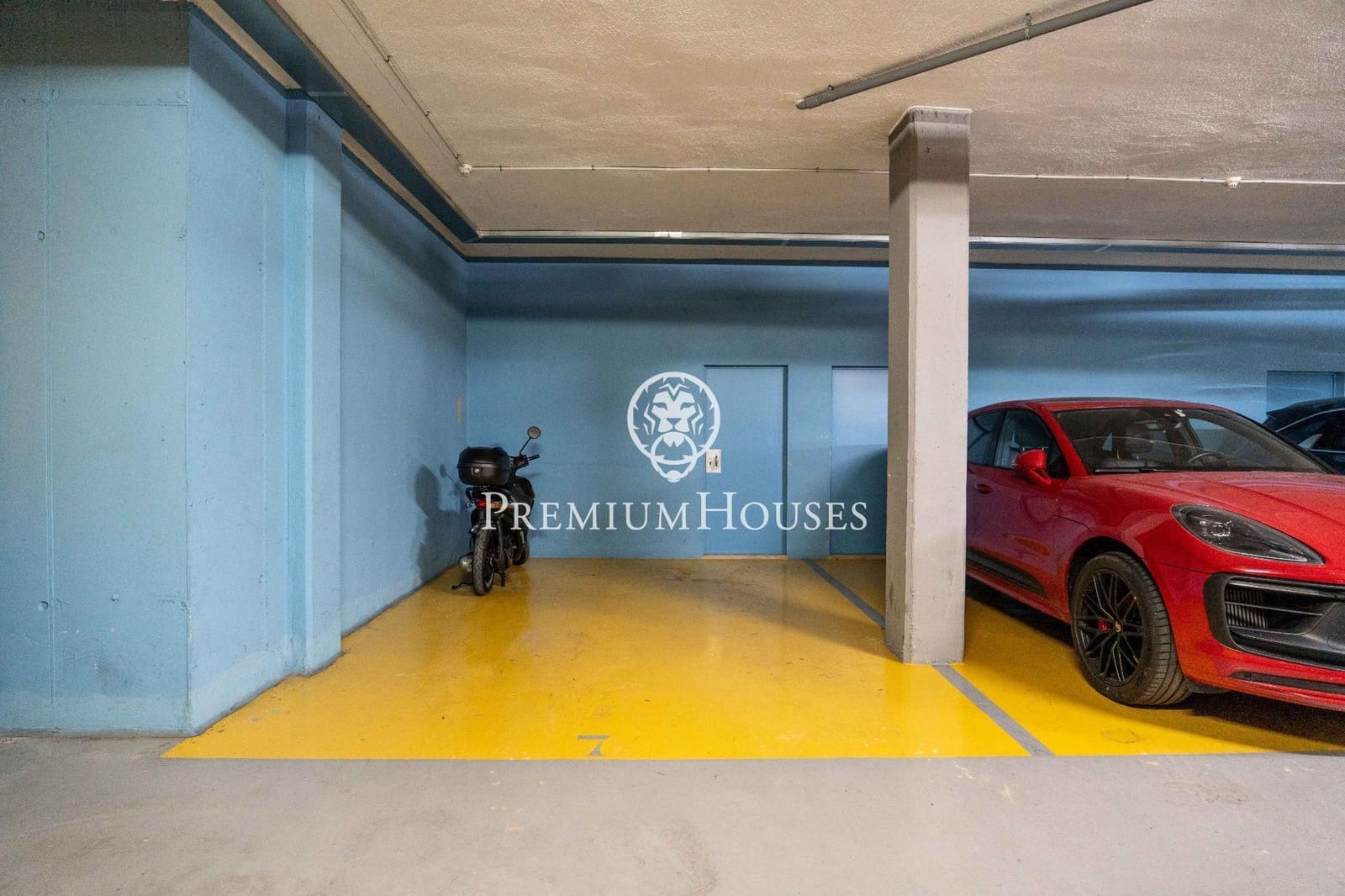3 bedroom Flat for sale in Sitges with pool - € 750,000 (Ref: 9846651)