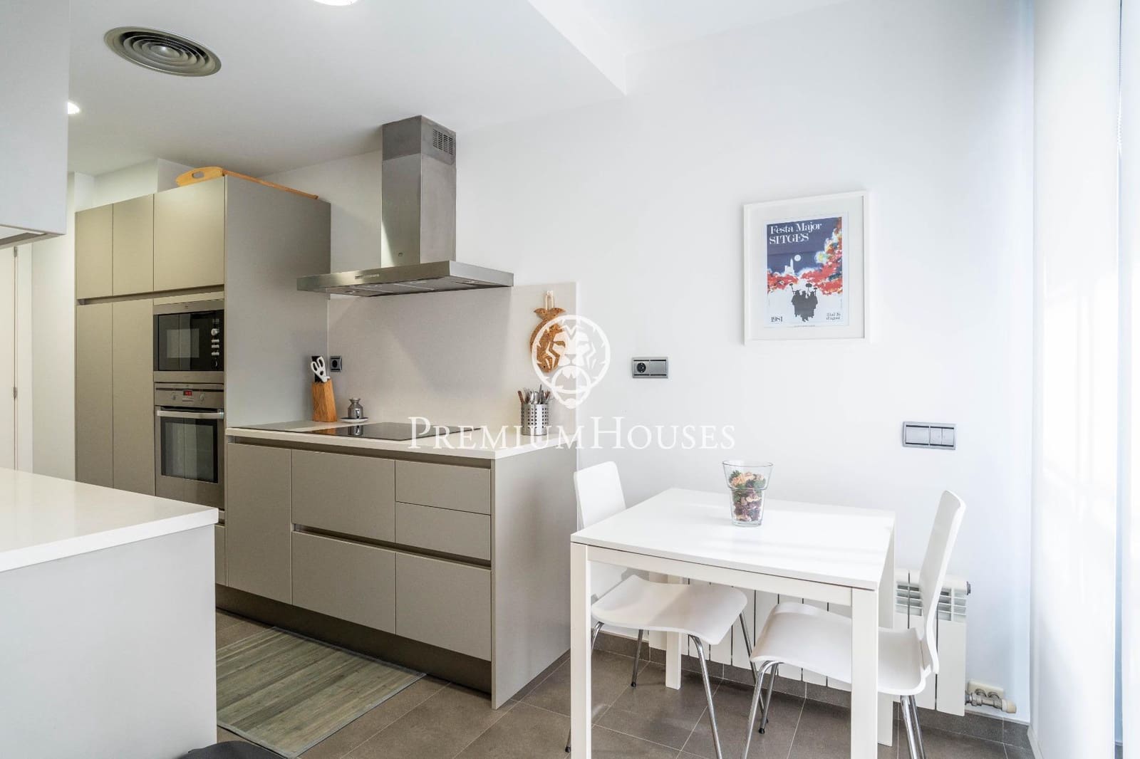 3 bedroom Flat for sale in Sitges with pool - € 750,000 (Ref: 9846651)