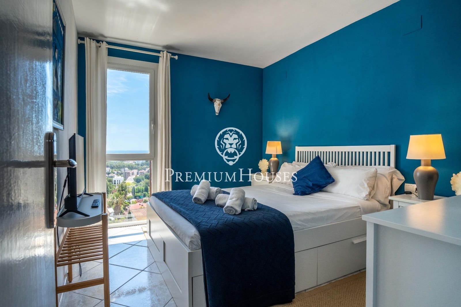2 bedroom Flat for sale in Sant Pere de Ribes with pool - € 420,000 (Ref: 9849653)