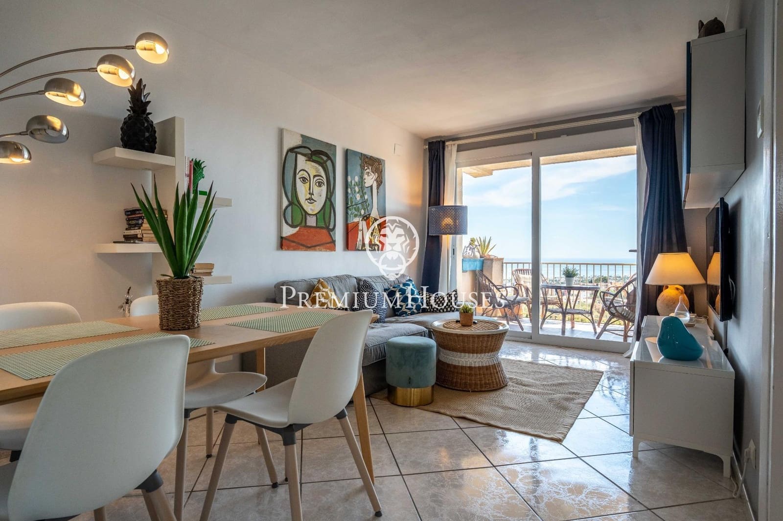 2 bedroom Flat for sale in Sant Pere de Ribes with pool - € 420,000 (Ref: 9849653)