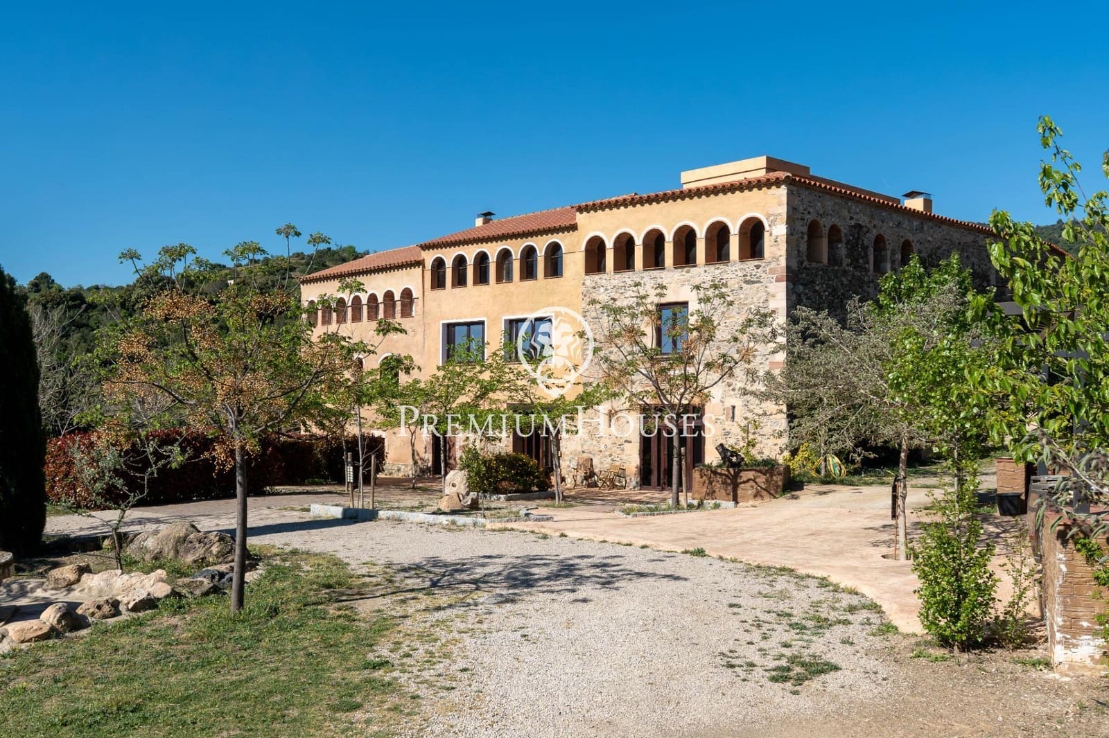 6 bedroom Finca/Country House for sale in La Selva del Camp - € 2,900,000 (Ref: 9855701)