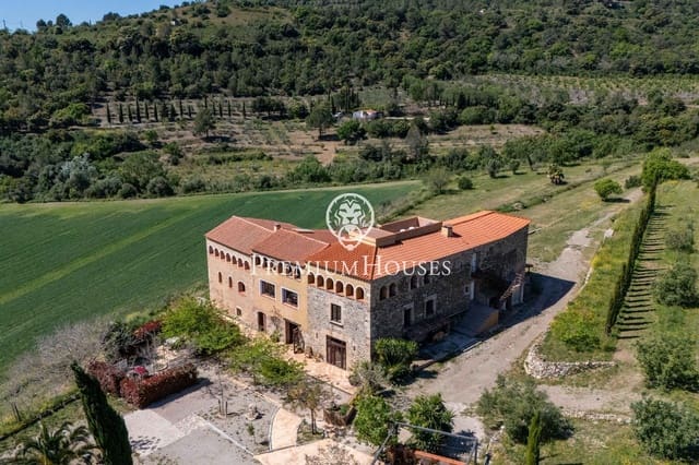 6 soveværelse Finca/Landehus til salg i La Selva del Camp - € 2.900.000 (Ref: 9855701)