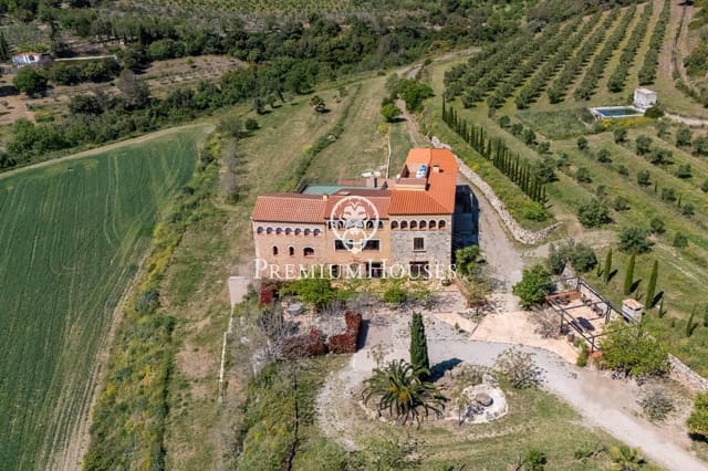 6 soveværelse Finca/Landehus til salg i La Selva del Camp - € 2.900.000 (Ref: 9855701)