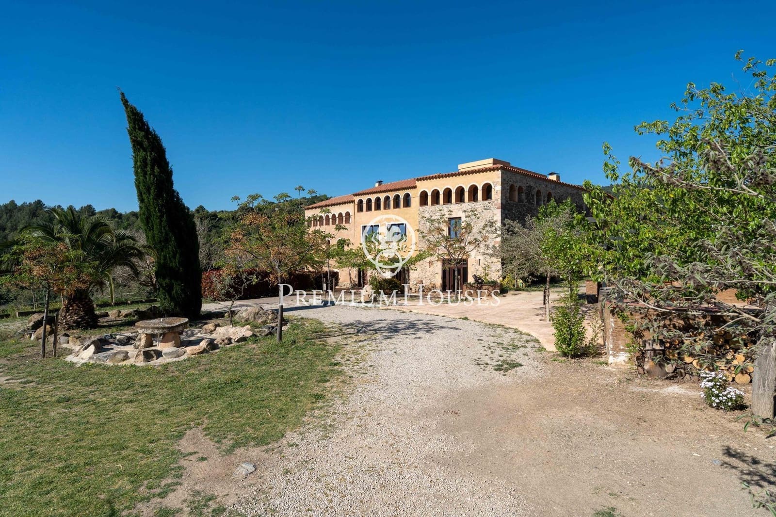 6 bedroom Finca/Country House for sale in La Selva del Camp - € 2,900,000 (Ref: 9855701)