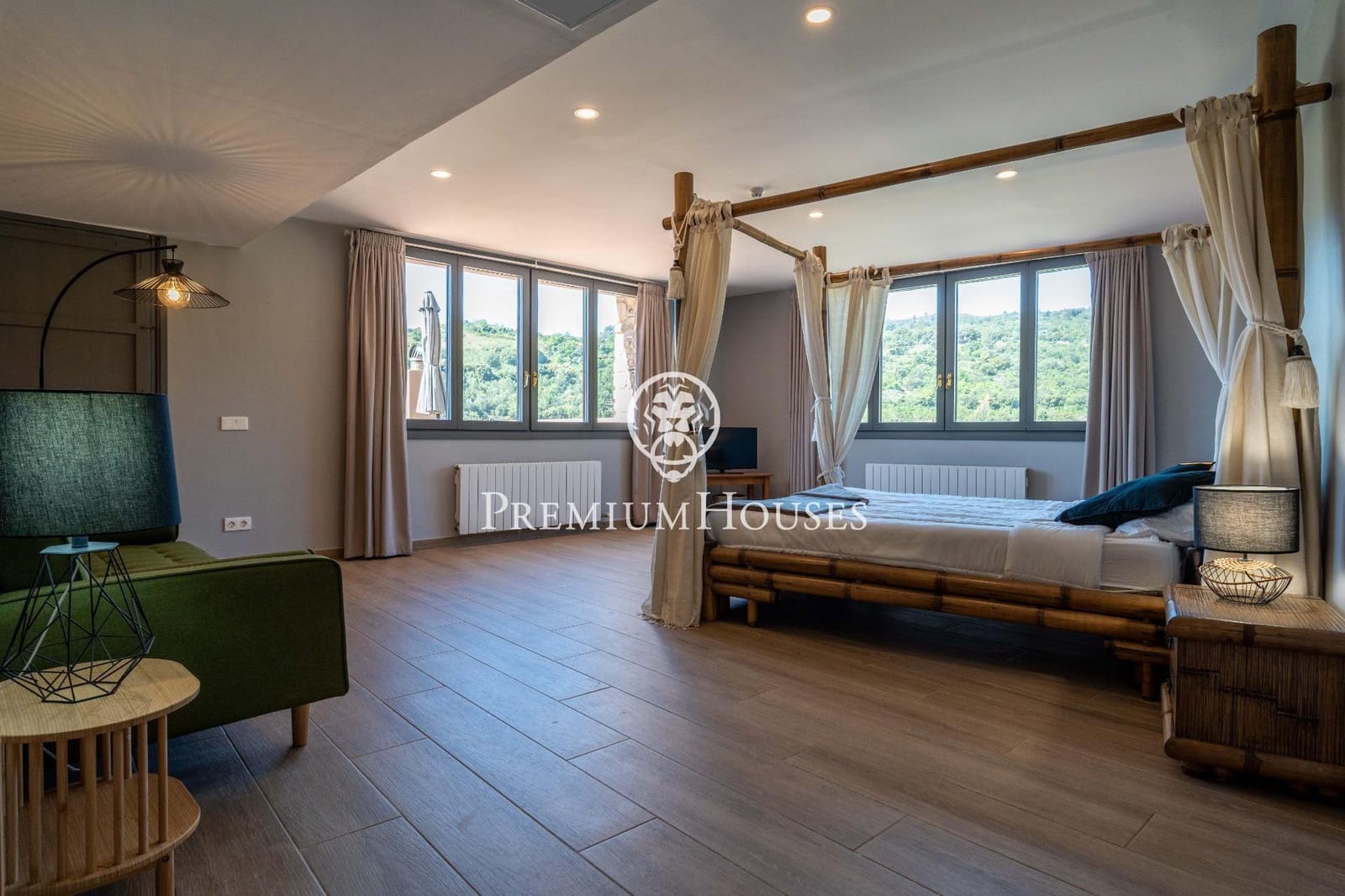 6 bedroom Finca/Country House for sale in La Selva del Camp - € 2,900,000 (Ref: 9855701)