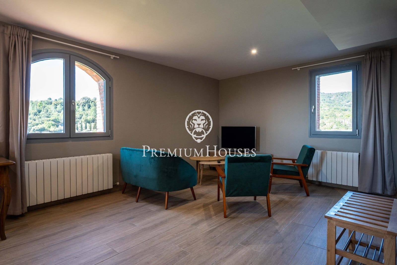 6 bedroom Finca/Country House for sale in La Selva del Camp - € 2,900,000 (Ref: 9855701)