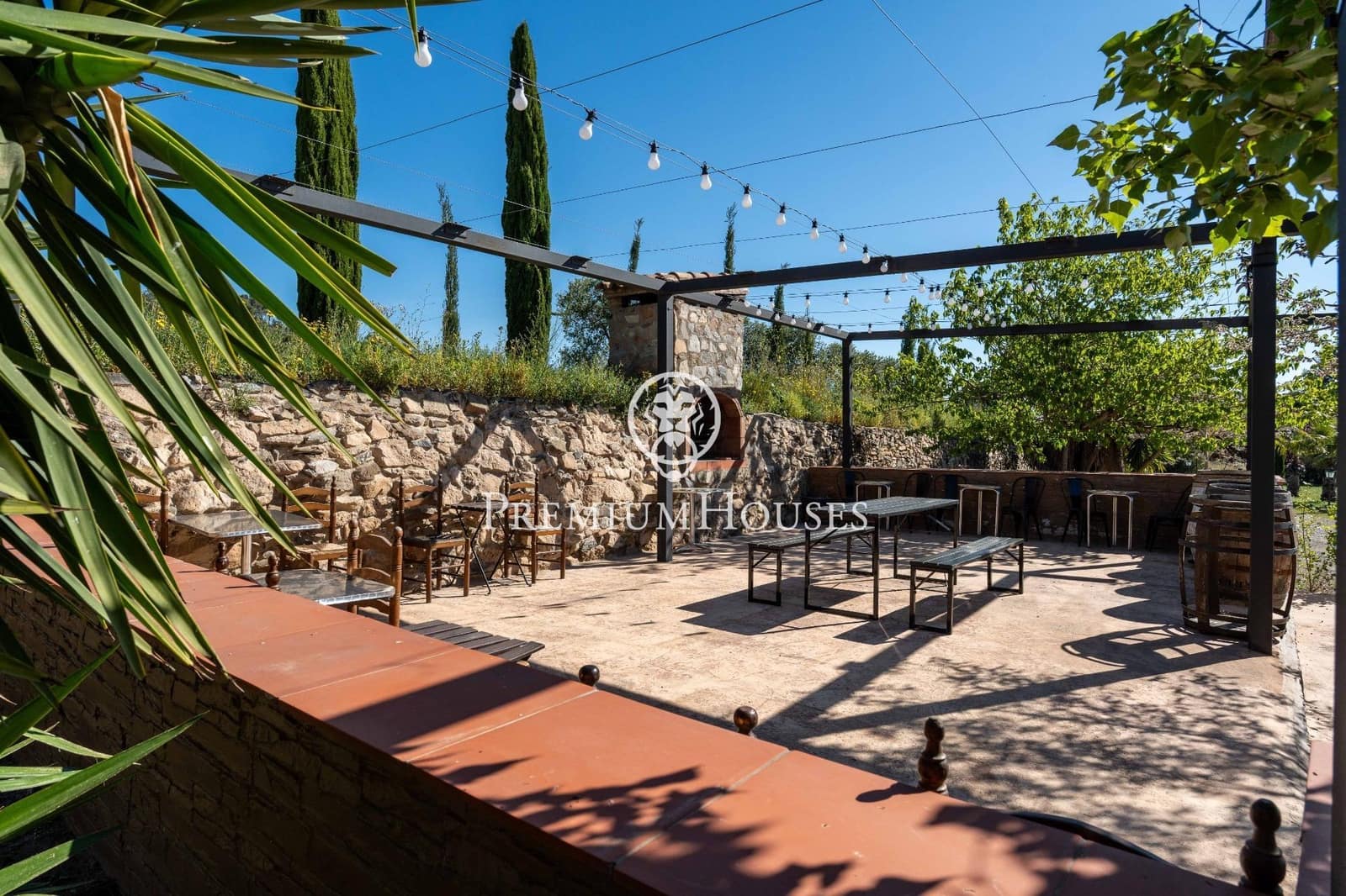 6 bedroom Finca/Country House for sale in La Selva del Camp - € 2,900,000 (Ref: 9855701)
