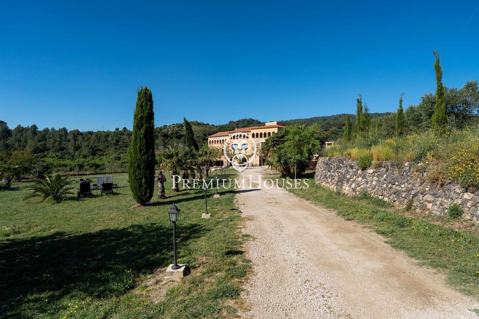 6 bedroom Finca/Country House for sale in La Selva del Camp - € 2,900,000 (Ref: 9855701)