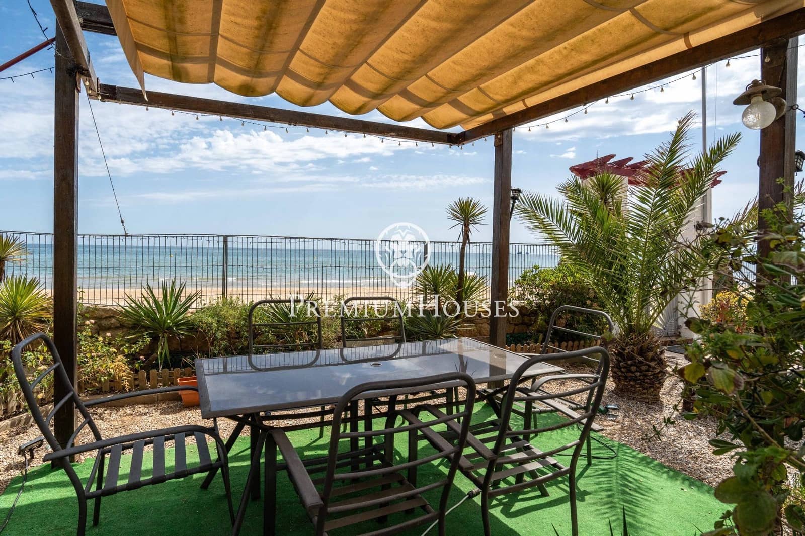 5 bedroom Apartment for sale in Tarragona city with garage - € 780,000 (Ref: 9860891)