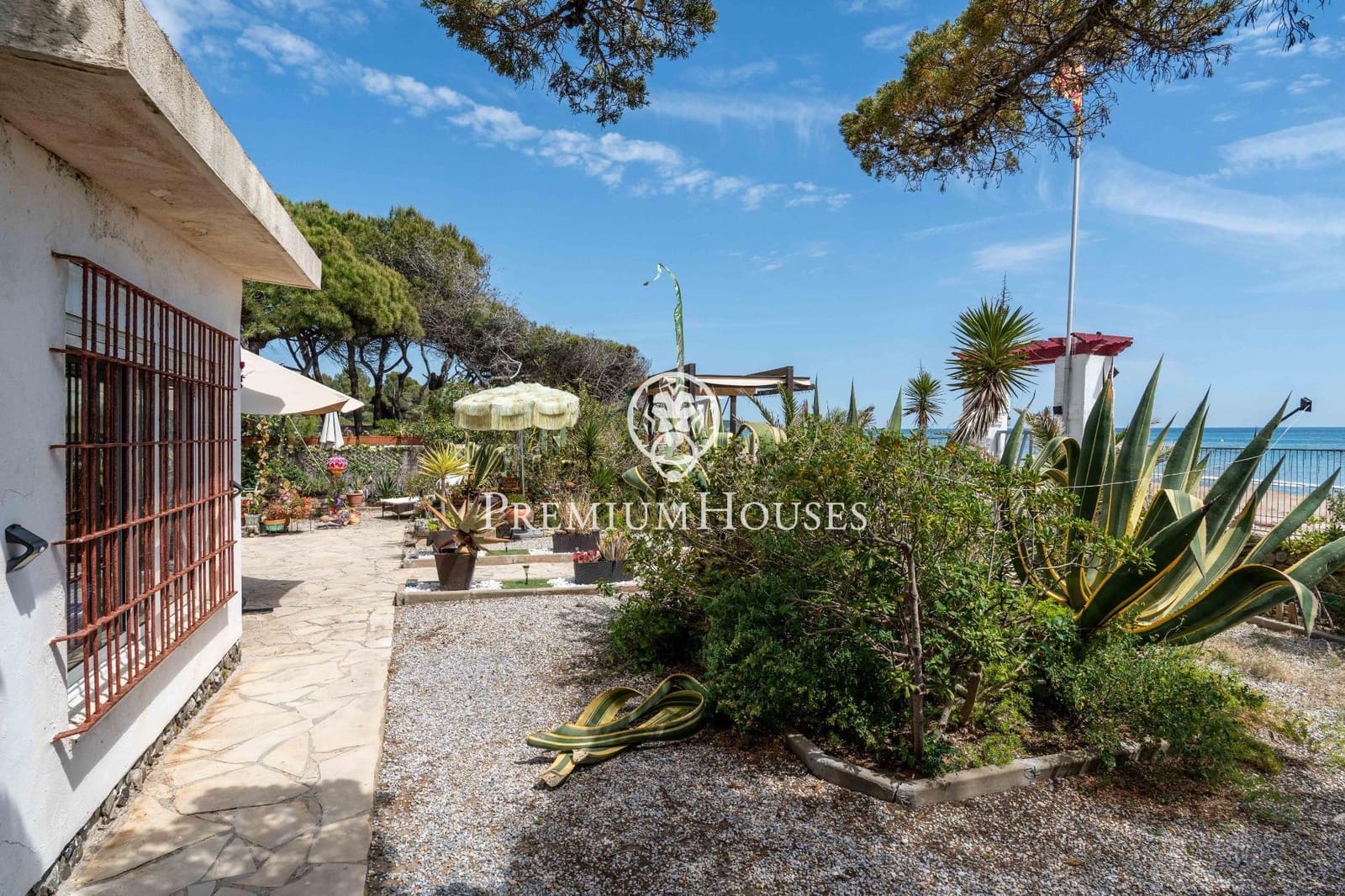 5 bedroom Apartment for sale in Tarragona city with garage - € 780,000 (Ref: 9860891)