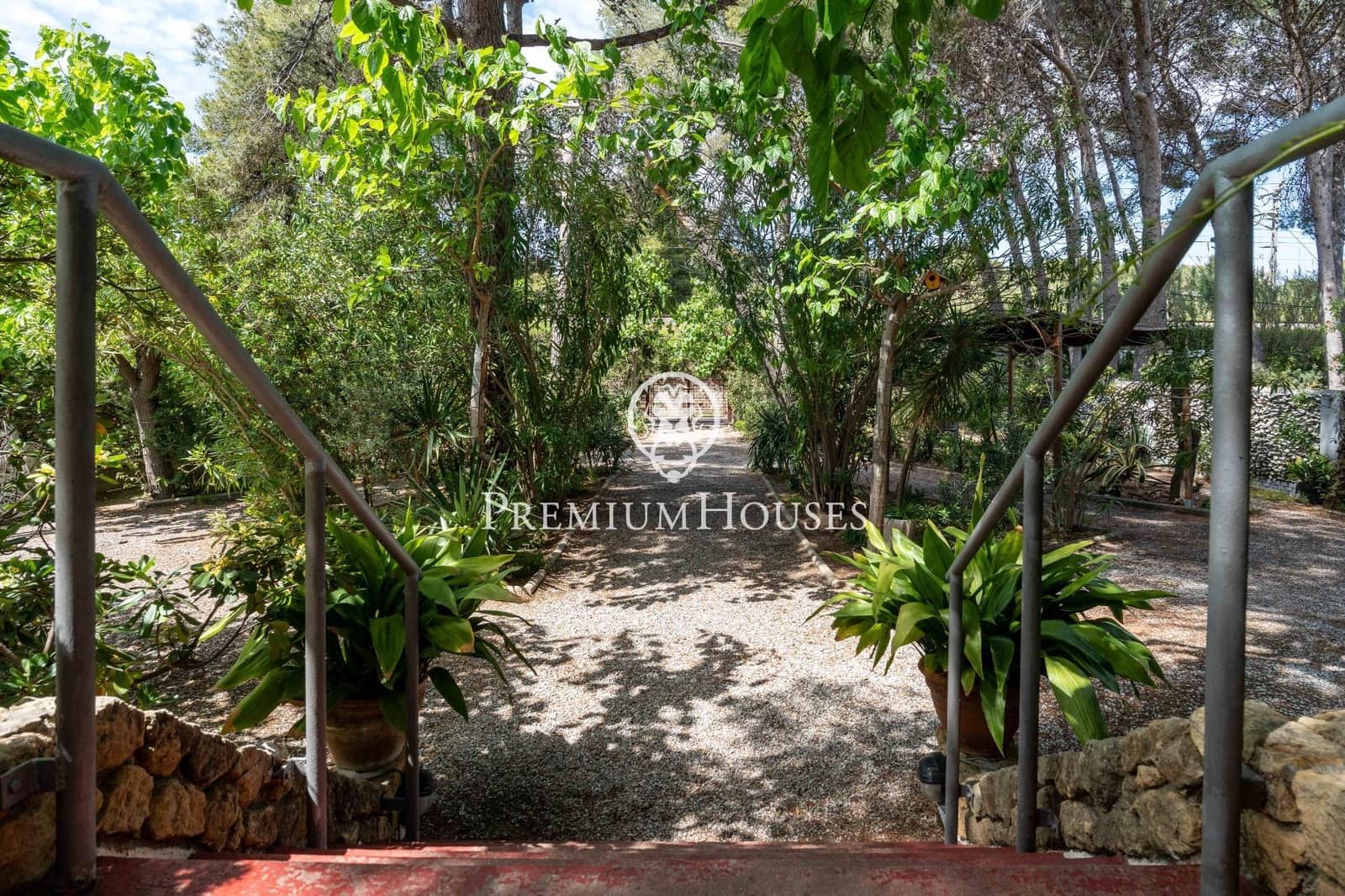 5 bedroom Apartment for sale in Tarragona city with garage - € 780,000 (Ref: 9860891)