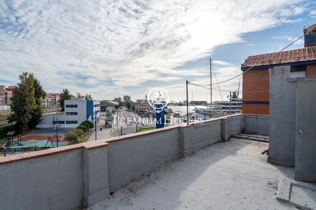 Apartament na sprzedaż w Miasto Tarragona - 300 000 € (Ref: 9860892)