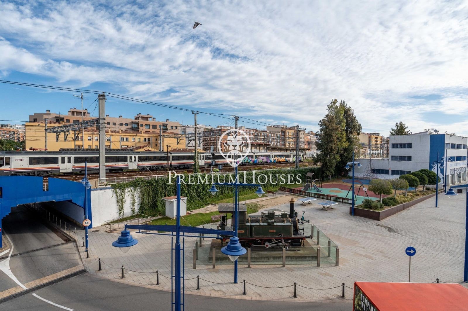Apartment for sale in Tarragona city - € 300,000 (Ref: 9860892)