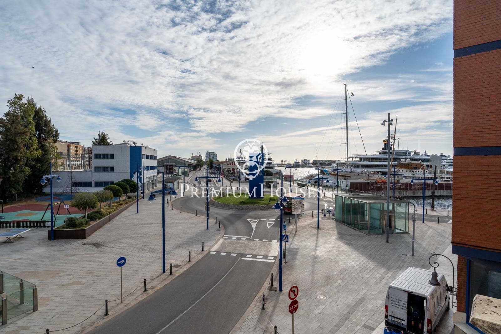 Apartment for sale in Tarragona city - € 300,000 (Ref: 9860892)