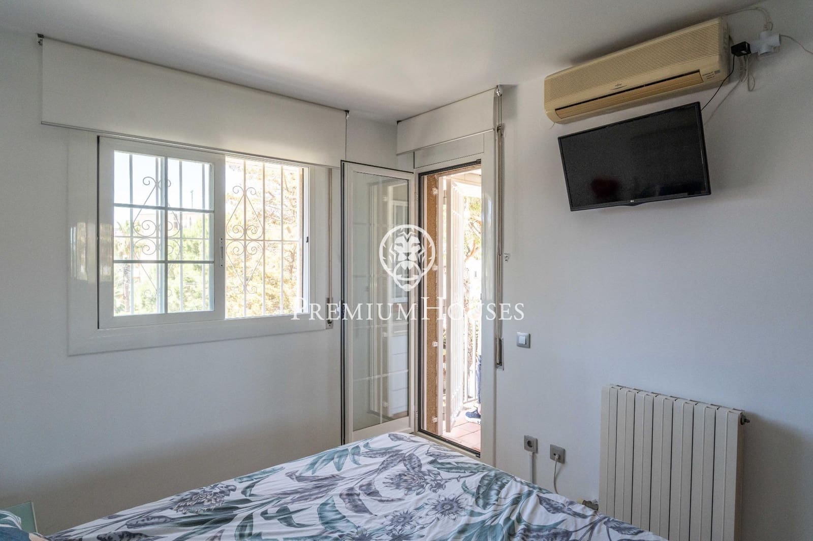 4 soverom Rekkehus til salgs i Sant Pere de Ribes med svømmebasseng garasje - € 629 000 (Ref: 9865396)