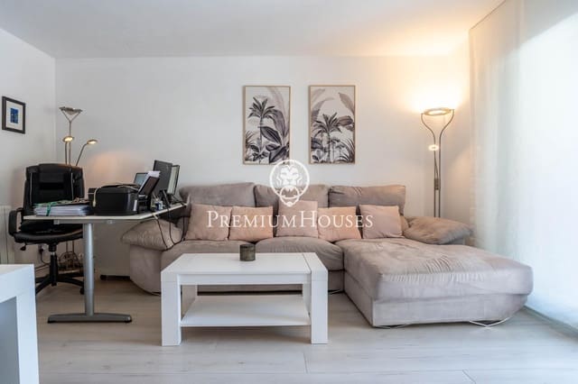 4 soverom Rekkehus til salgs i Sant Pere de Ribes med svømmebasseng garasje - € 629 000 (Ref: 9865396)