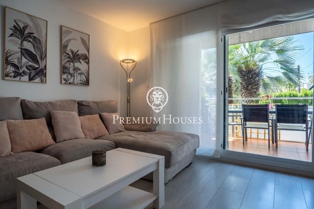4 soverom Rekkehus til salgs i Sant Pere de Ribes med svømmebasseng garasje - € 629 000 (Ref: 9865396)