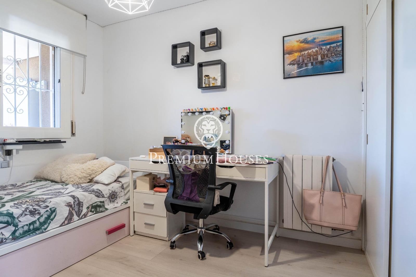 4 soverom Rekkehus til salgs i Sant Pere de Ribes med svømmebasseng garasje - € 629 000 (Ref: 9865396)