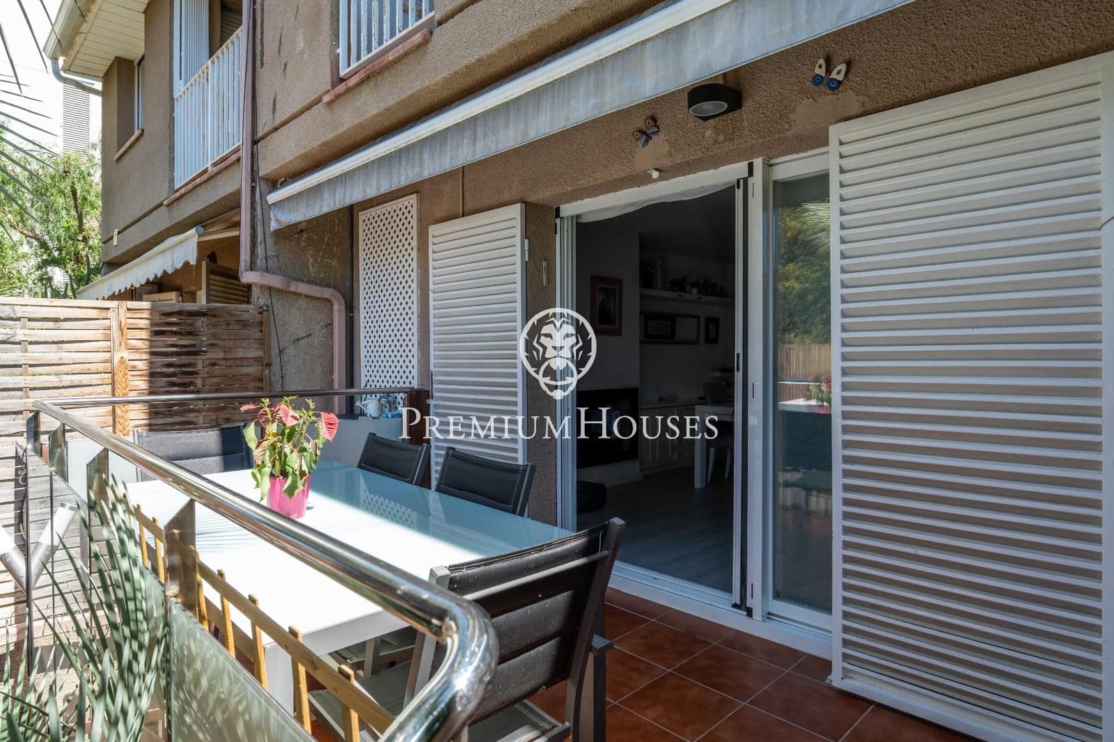 4 soverom Rekkehus til salgs i Sant Pere de Ribes med svømmebasseng garasje - € 629 000 (Ref: 9865396)