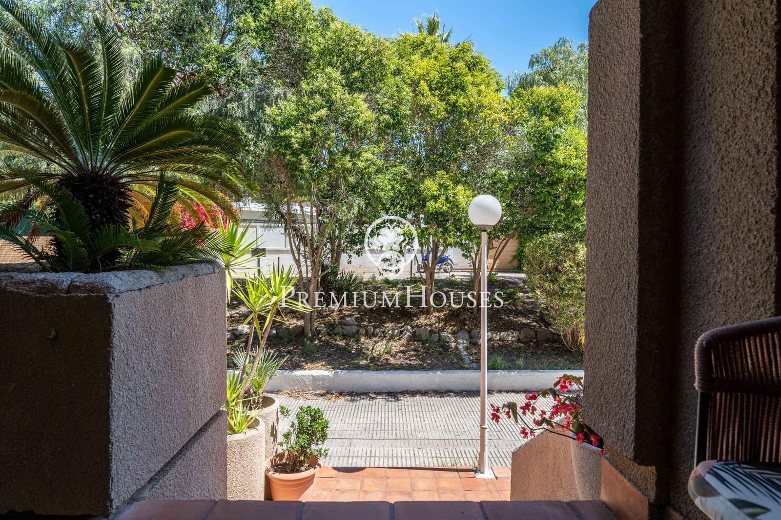 4 soverom Rekkehus til salgs i Sant Pere de Ribes med svømmebasseng garasje - € 629 000 (Ref: 9865396)