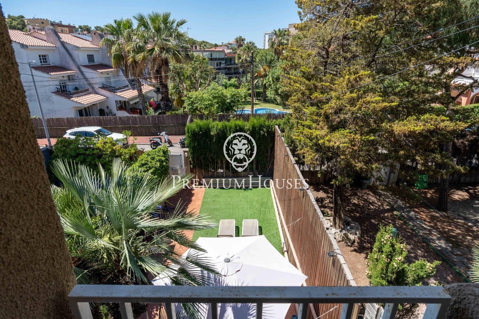 4 soverom Rekkehus til salgs i Sant Pere de Ribes med svømmebasseng garasje - € 629 000 (Ref: 9865396)